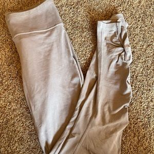 Lululemon leggings sz 8